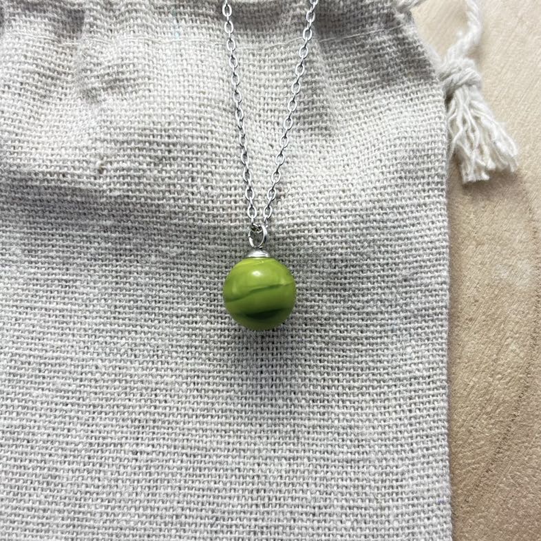 Collier petite perle « Unis » Pomme