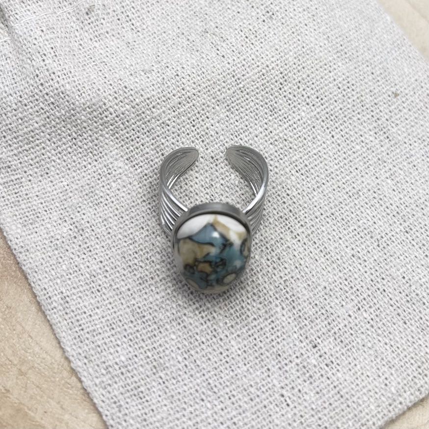 Bague-Cabochon-Ovale-Dessus-Turquoise