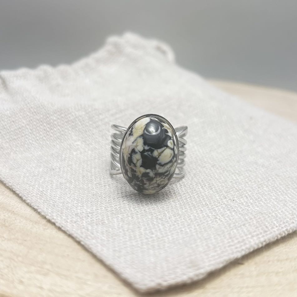 Bague-Cabochon-Ovale-Face-Intense-Acier
