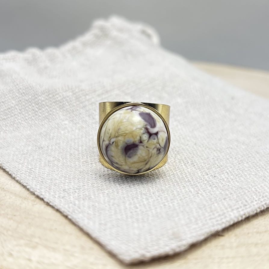 Bague-Cabochon-Rond-Face-Violine