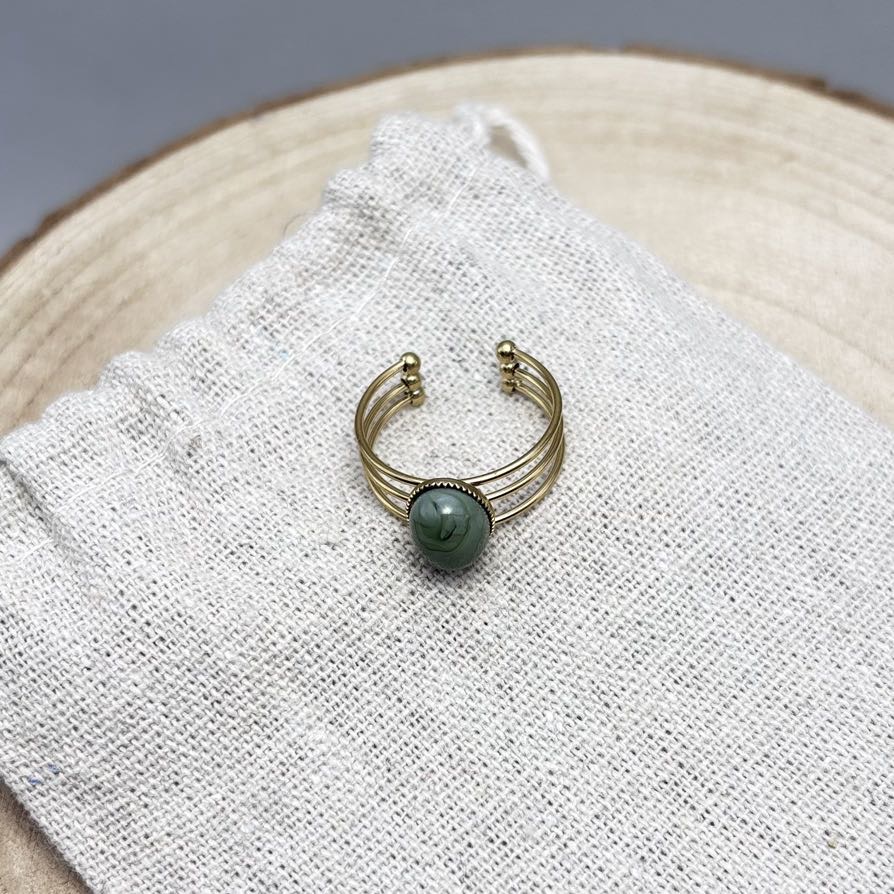 Bague-Petite-Ovale-Dessus-Unis-Verde