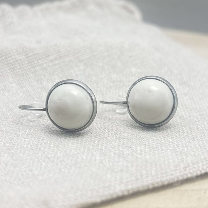 Boucles d’oreilles-Cabochon-Face-Unis-Crème-Acier