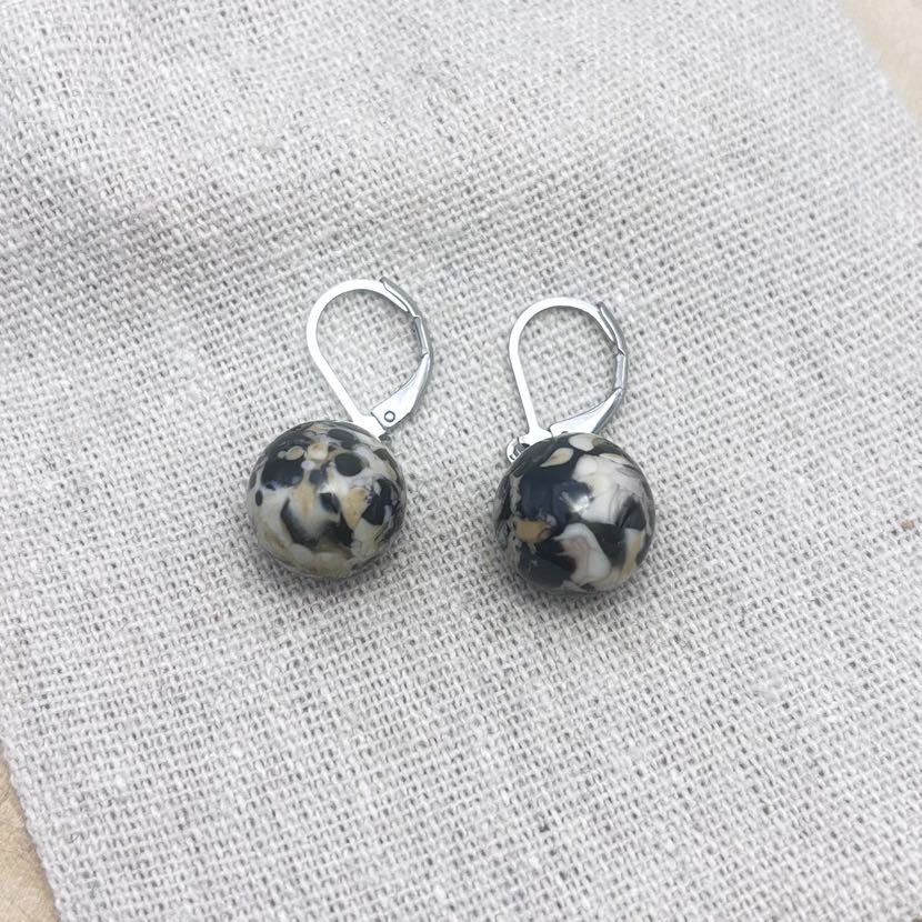 Boucles d’oreilles-Perles-Dessus-Intense-Acier