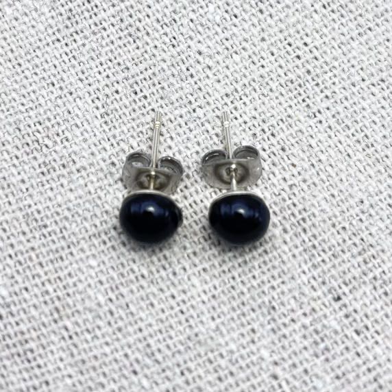 Clous d’oreilles-Dessus-Noir-Acier