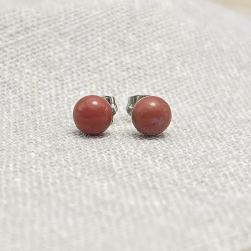 Clous d’oreilles-Face-Corail