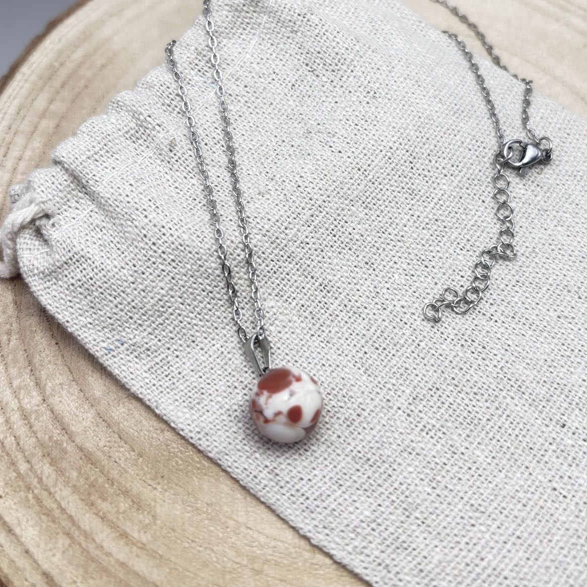 Collier-Perle-Dessus-Corail