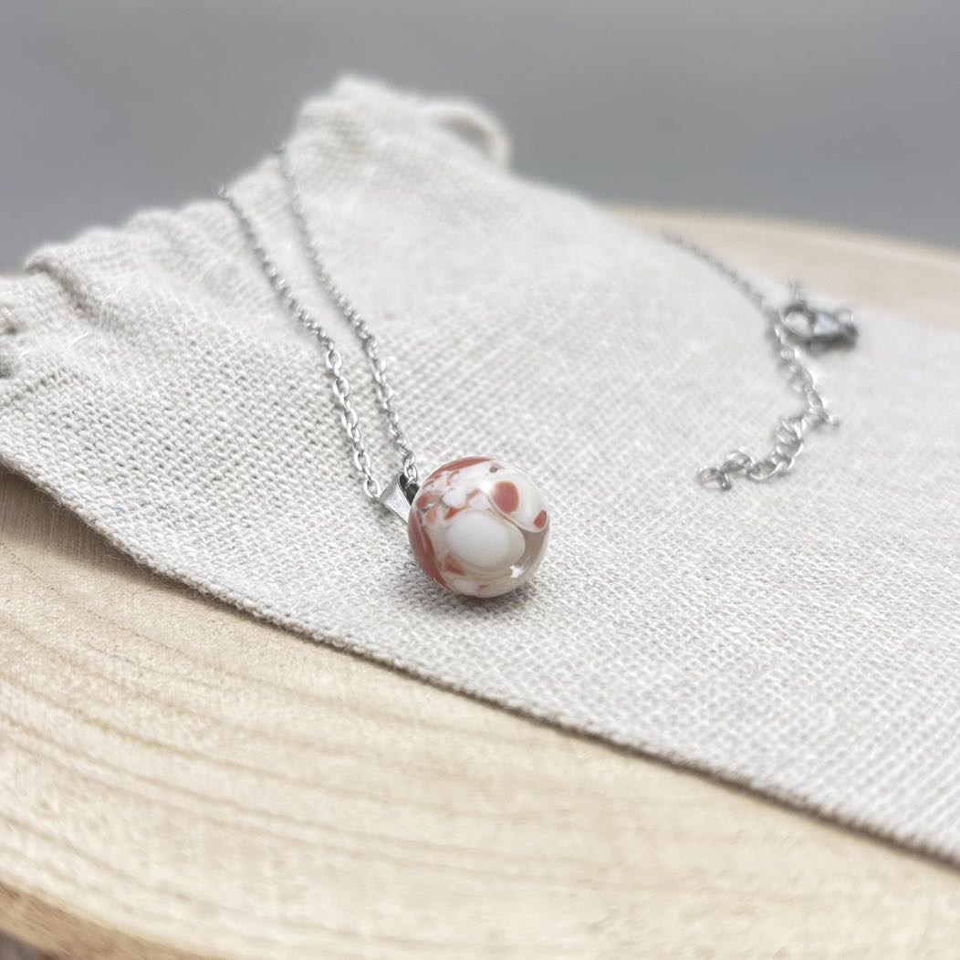 Collier-Perle-Face-Corail