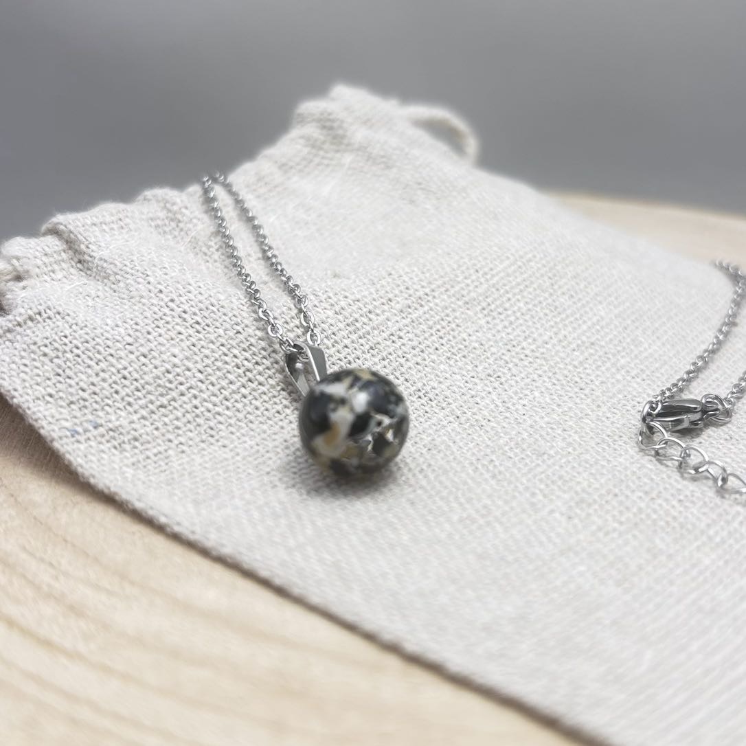 Collier-Perle-Face-Intense-Acier