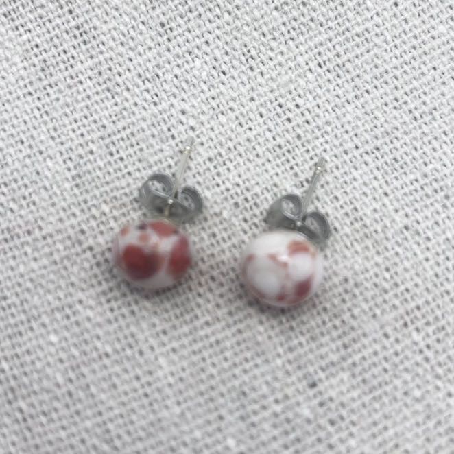 Puces d’oreilles-Dessus-Corail