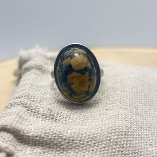 Bague cabochon ovale ajustable "Bleu Navy"