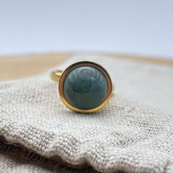 Bague petit cabochon ajustable « Kaki Uni »