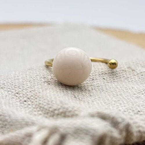 Bague décalée ajustable "Crème rosé"