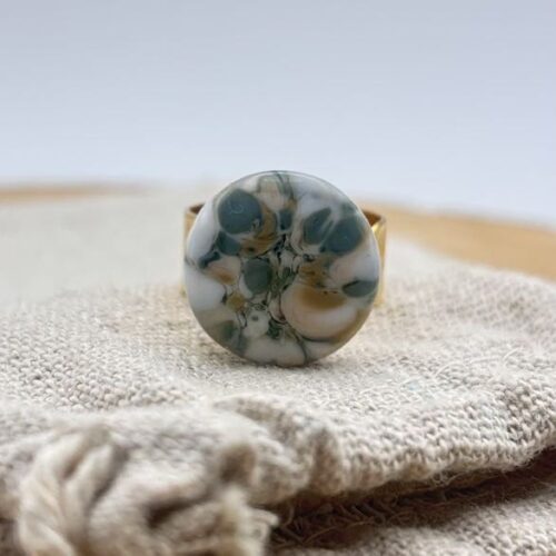 Bague plate ajustable "Kaki"