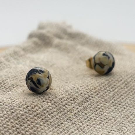 Clous d'oreilles "Intense"