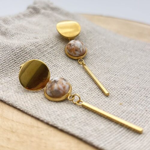 Clous d'oreilles pendants cabochon "Nude"