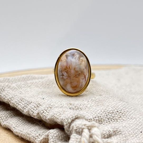 Bague cabochon ovale ajustable "Nude"