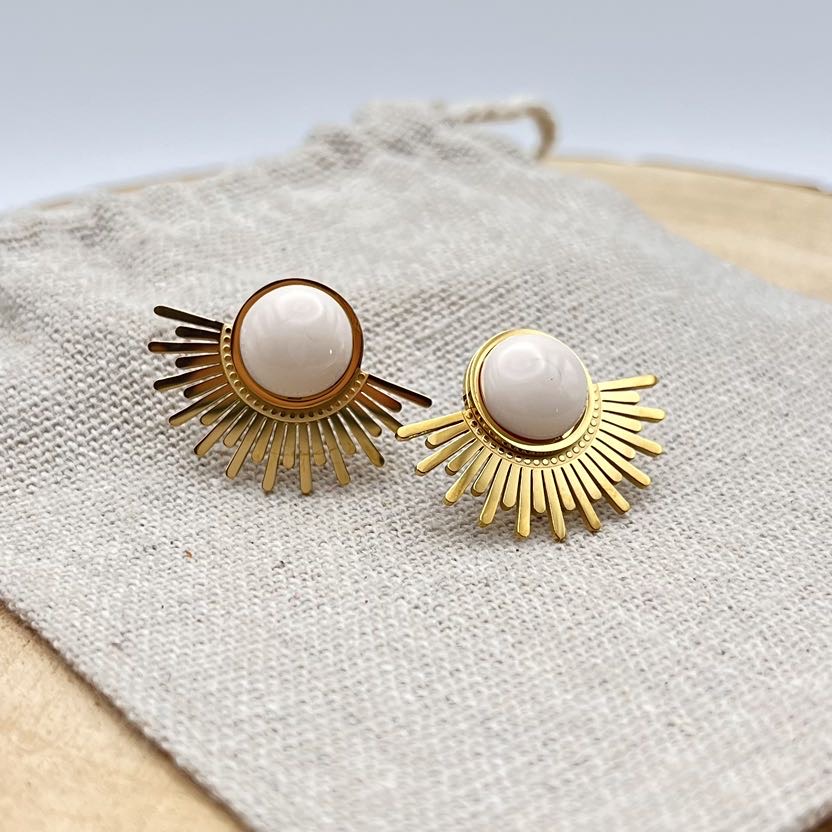 Clous d'oreilles Soleil "Crème rosé Uni"