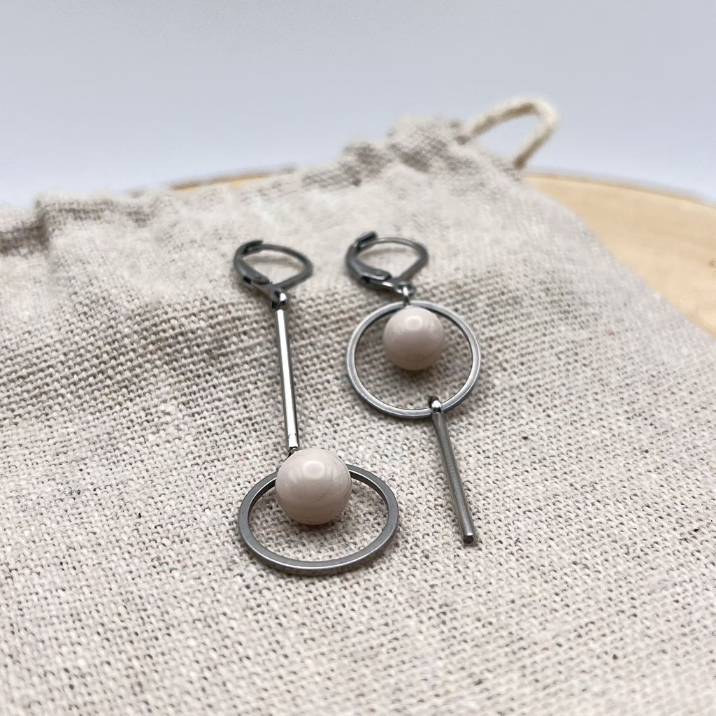 Boucles d'oreilles destructurées "Crème rosé"