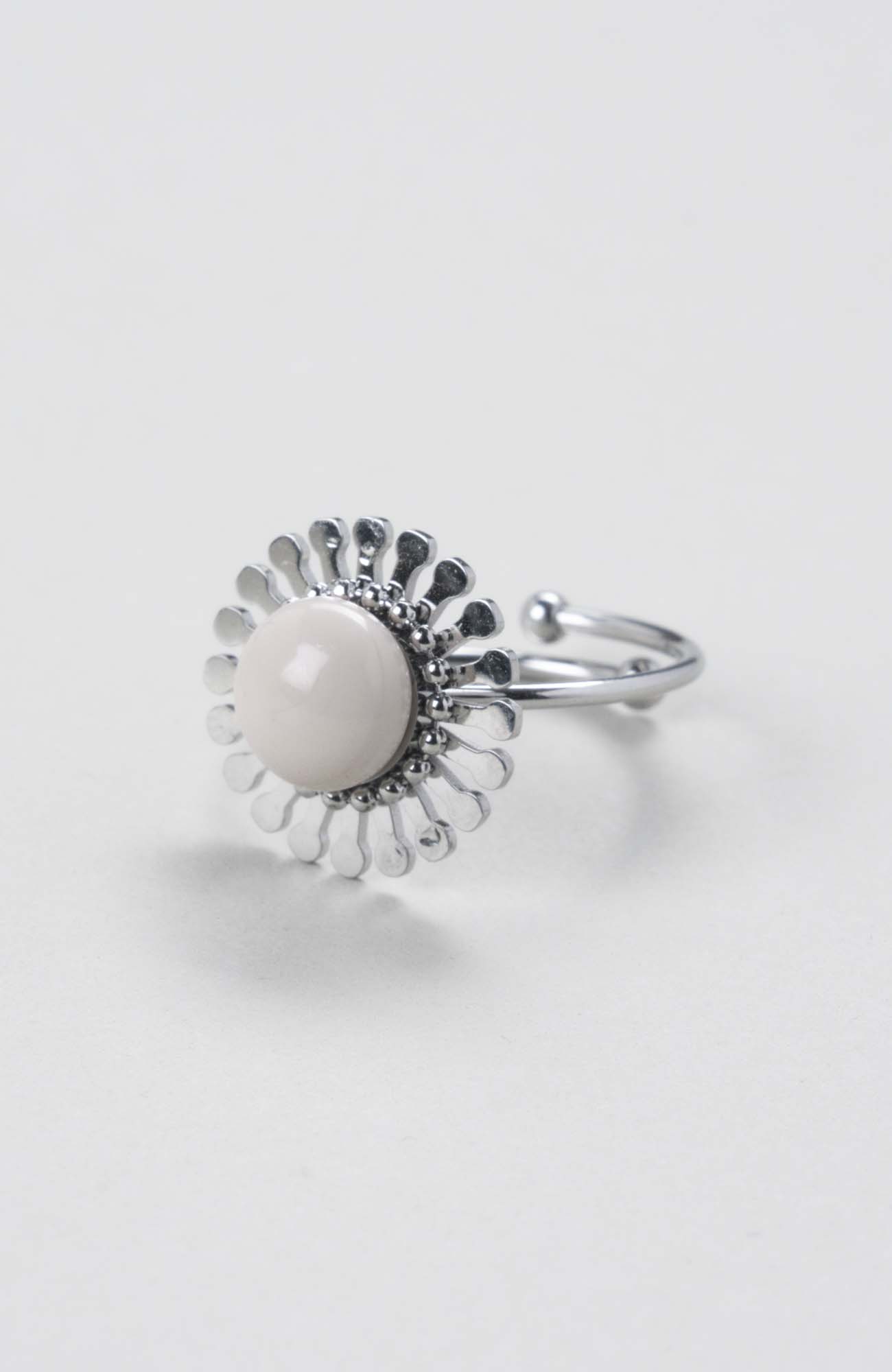 Bague fleur ajustable Ivoire