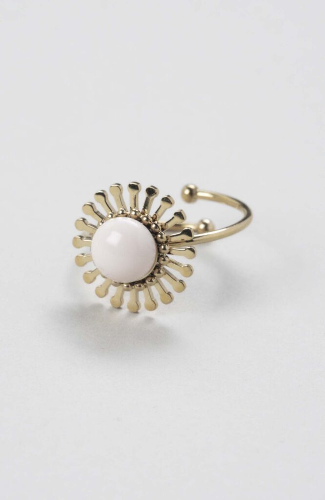 Bague fleur ajustable "Crème rosé uni"
