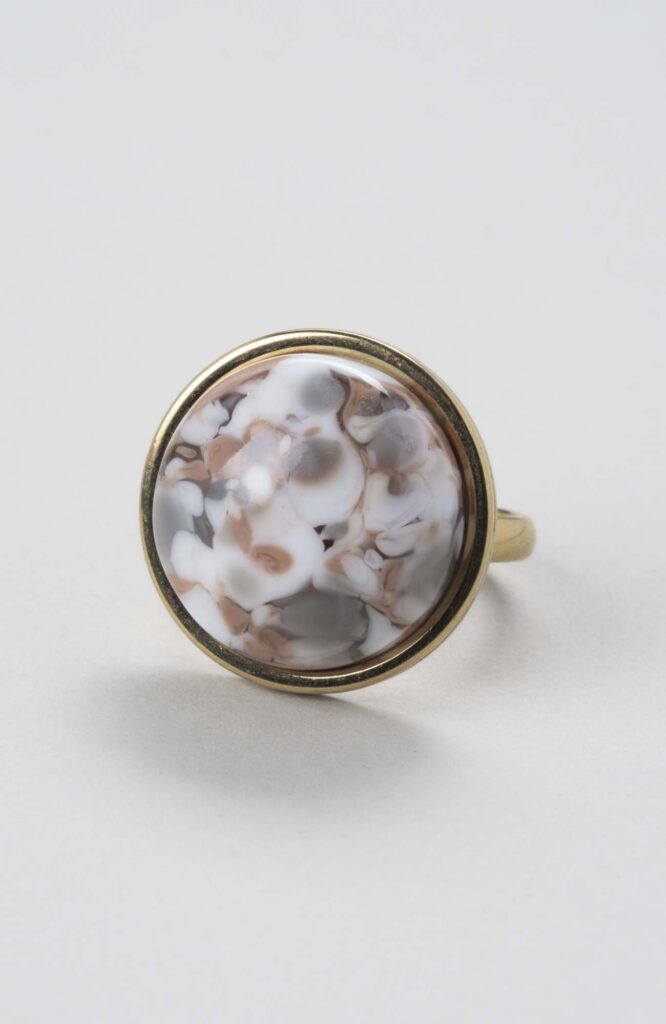 Bague cabochon rond ajustable Nude