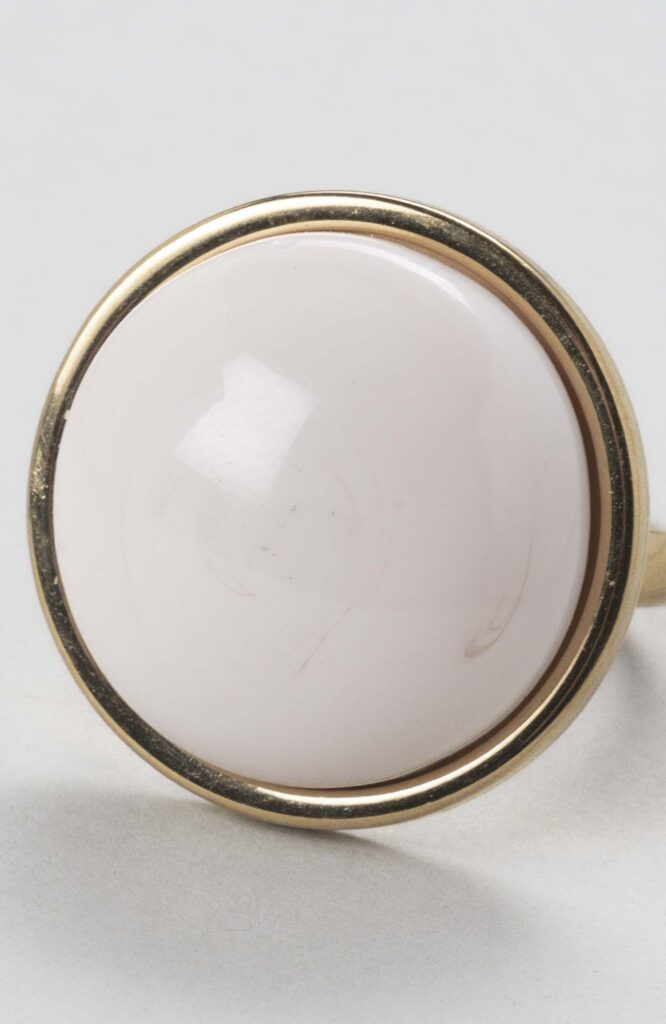 Bague cabochon rond ajustable Crème rosé