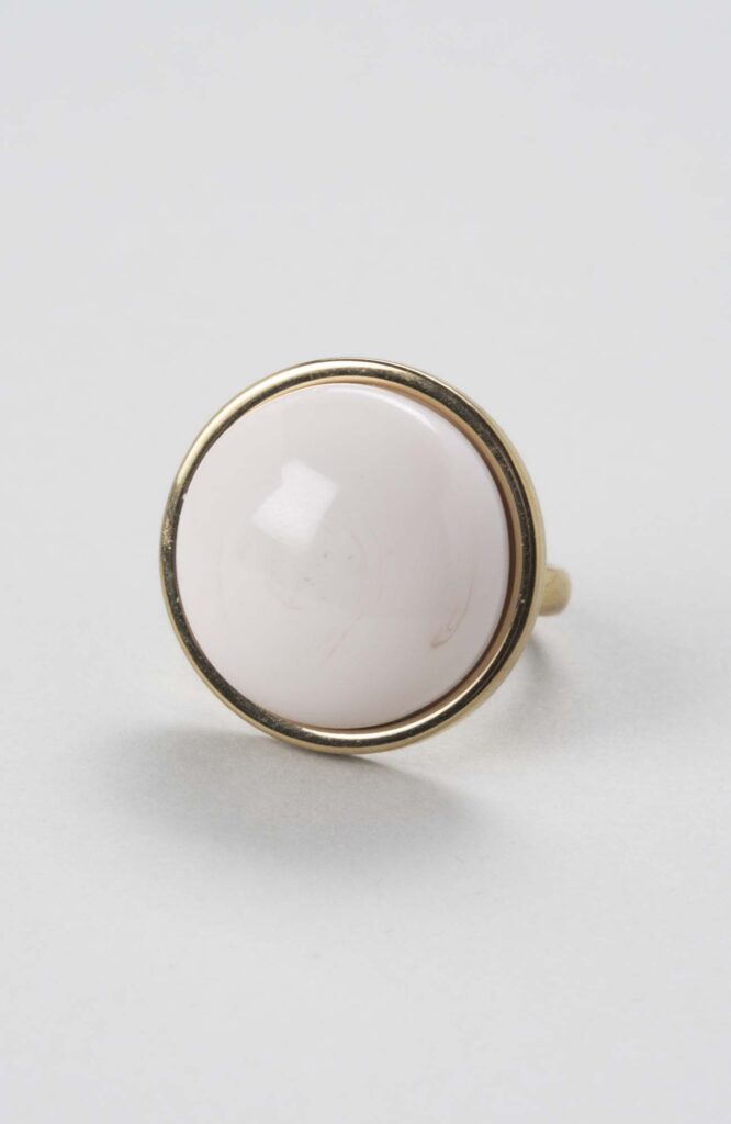 Bague cabochon rond ajustable Crème rosé