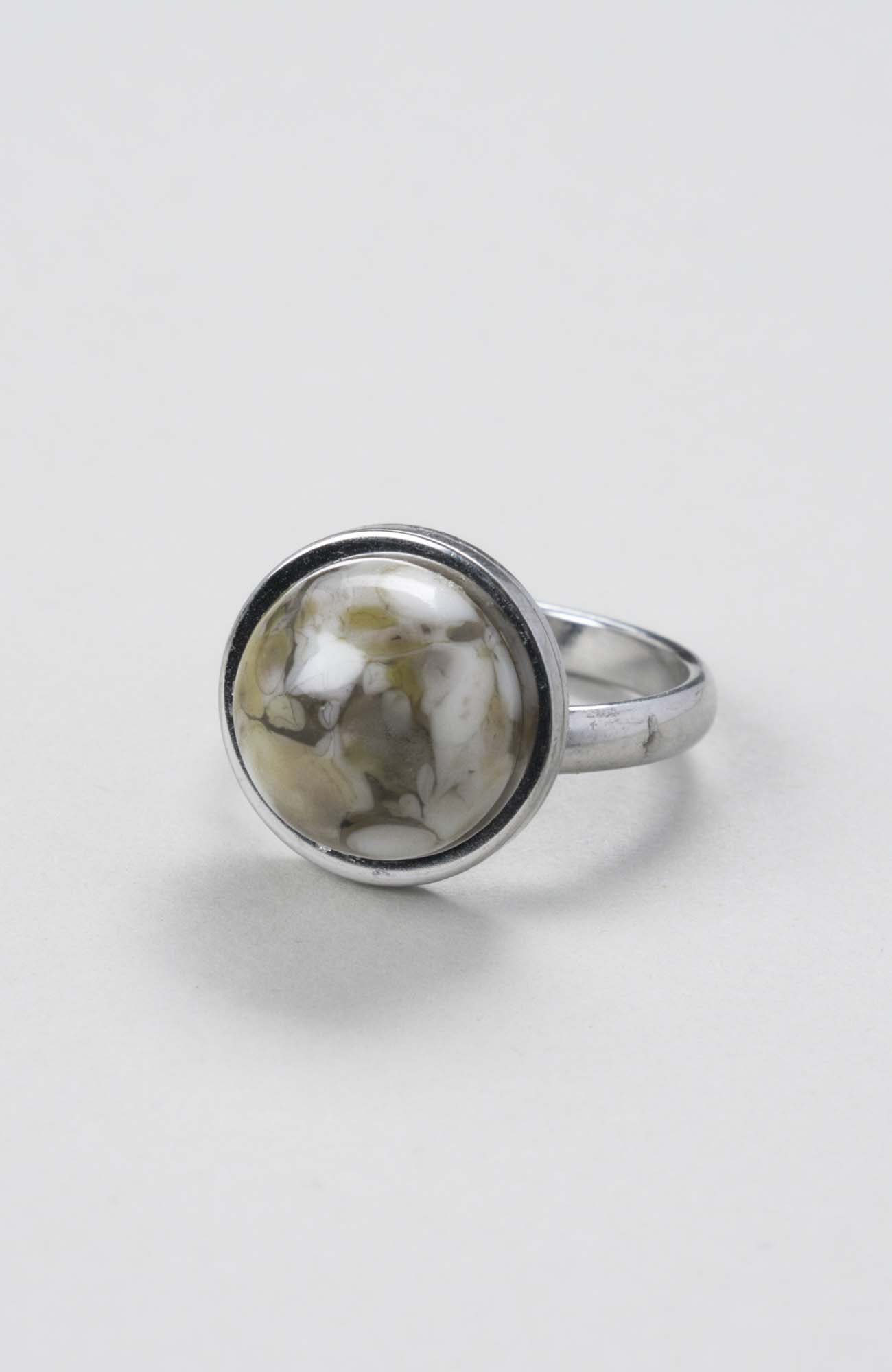 Bague petit cabochon ajustable Anis