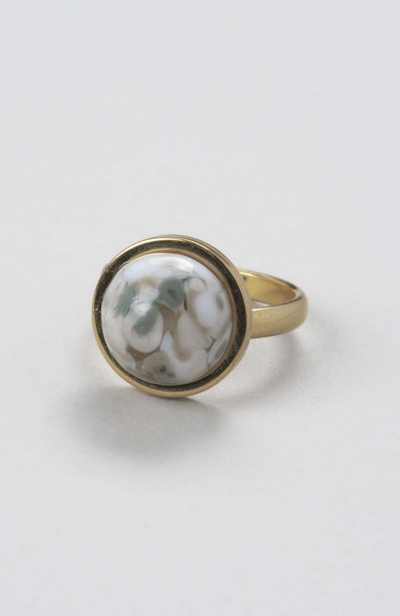Bague petit cabochon ajustable Kaki