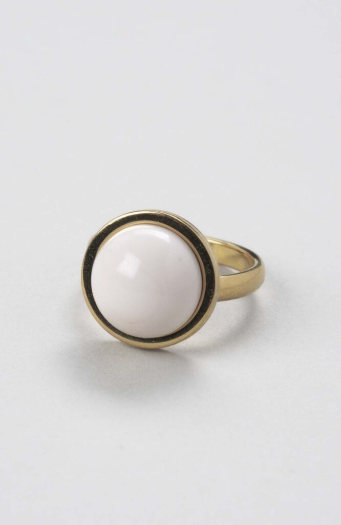 Bague petit cabochon ajustable Crème rosé