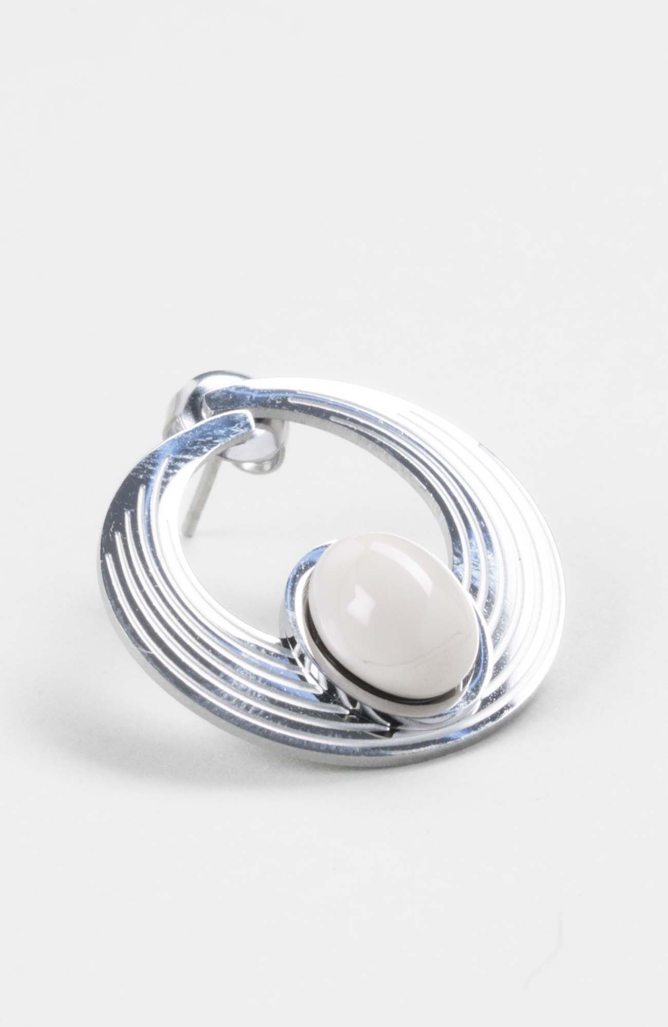 Clous d’oreilles ovales Ivoire