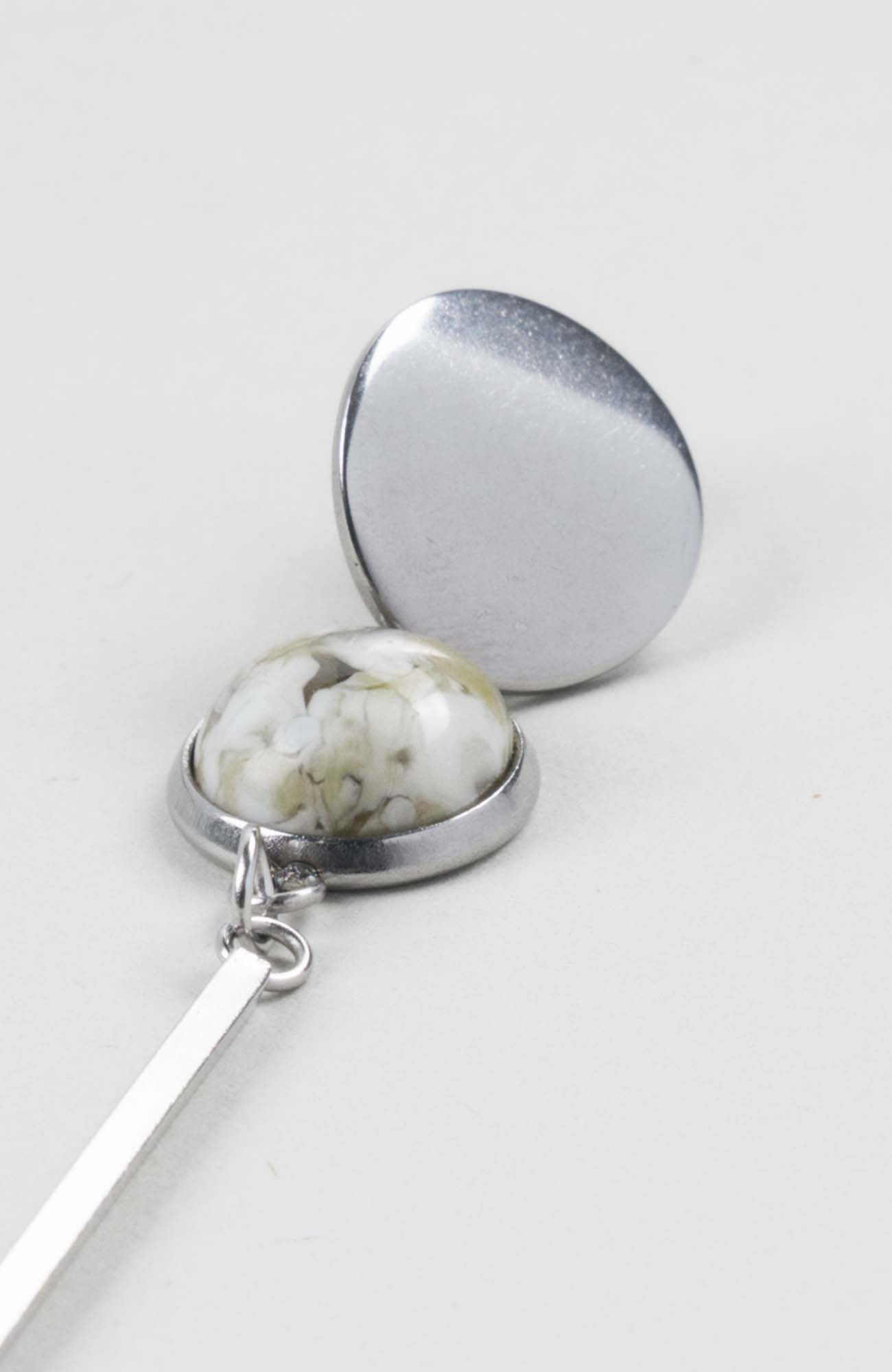 Clous d&rsquo;oreilles pendants cabochon Anis