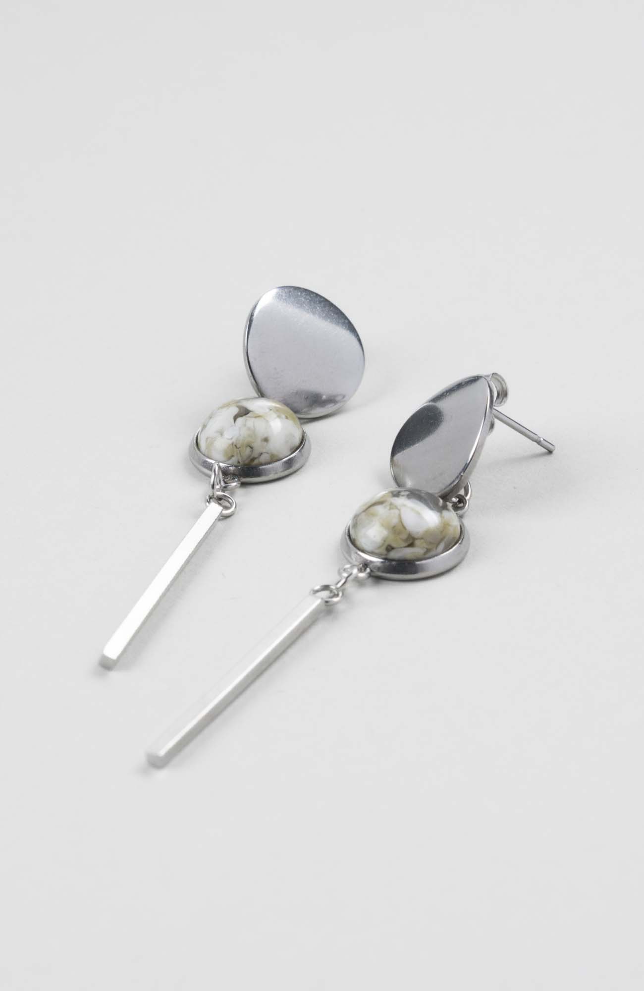 Clous d&rsquo;oreilles pendants cabochon Anis