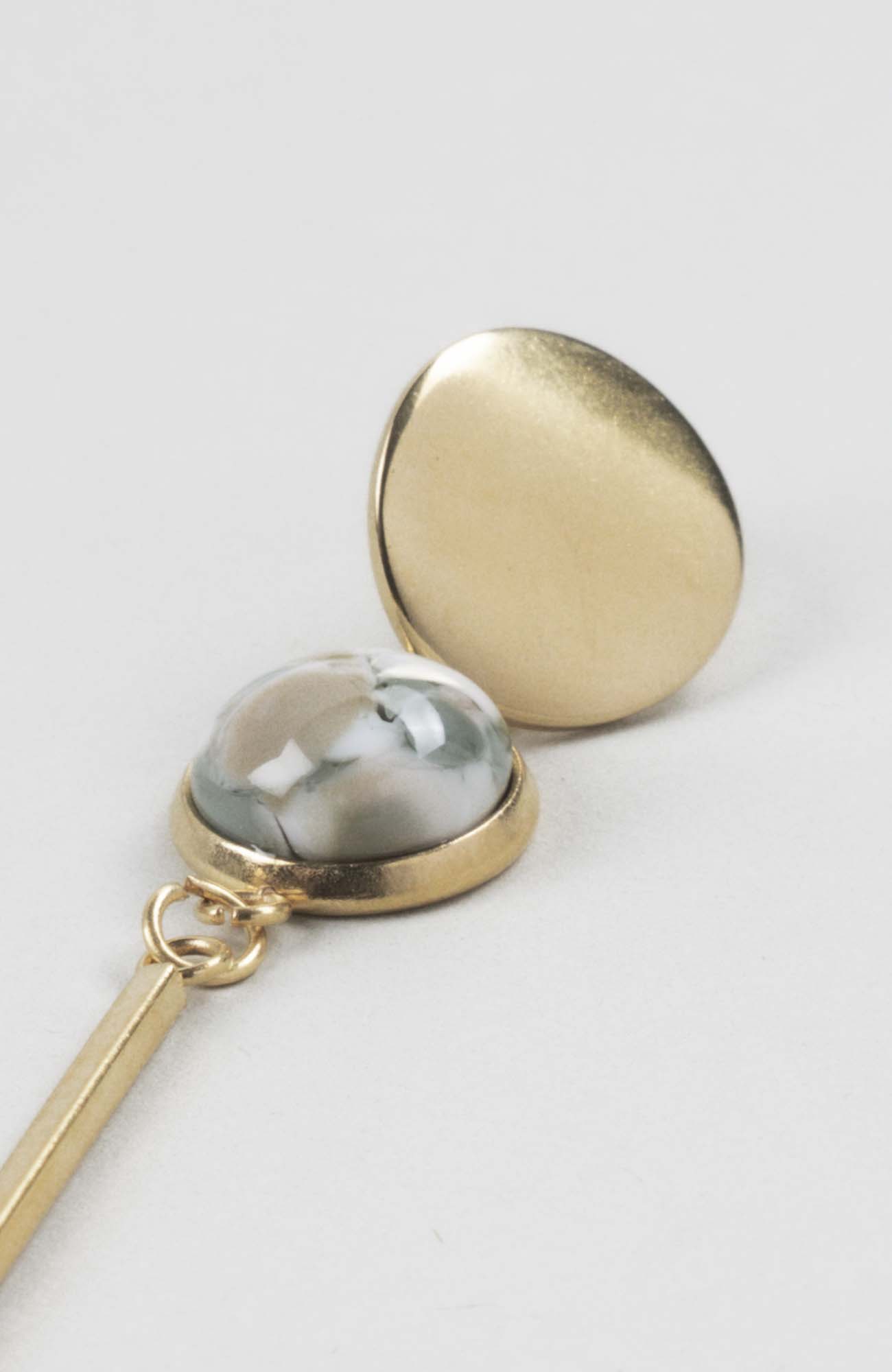 Clous d&rsquo;oreilles pendants cabochon Kaki