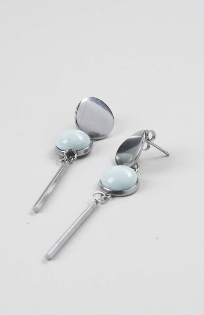 Clous d'oreilles pendants cabochon Cielo Uni