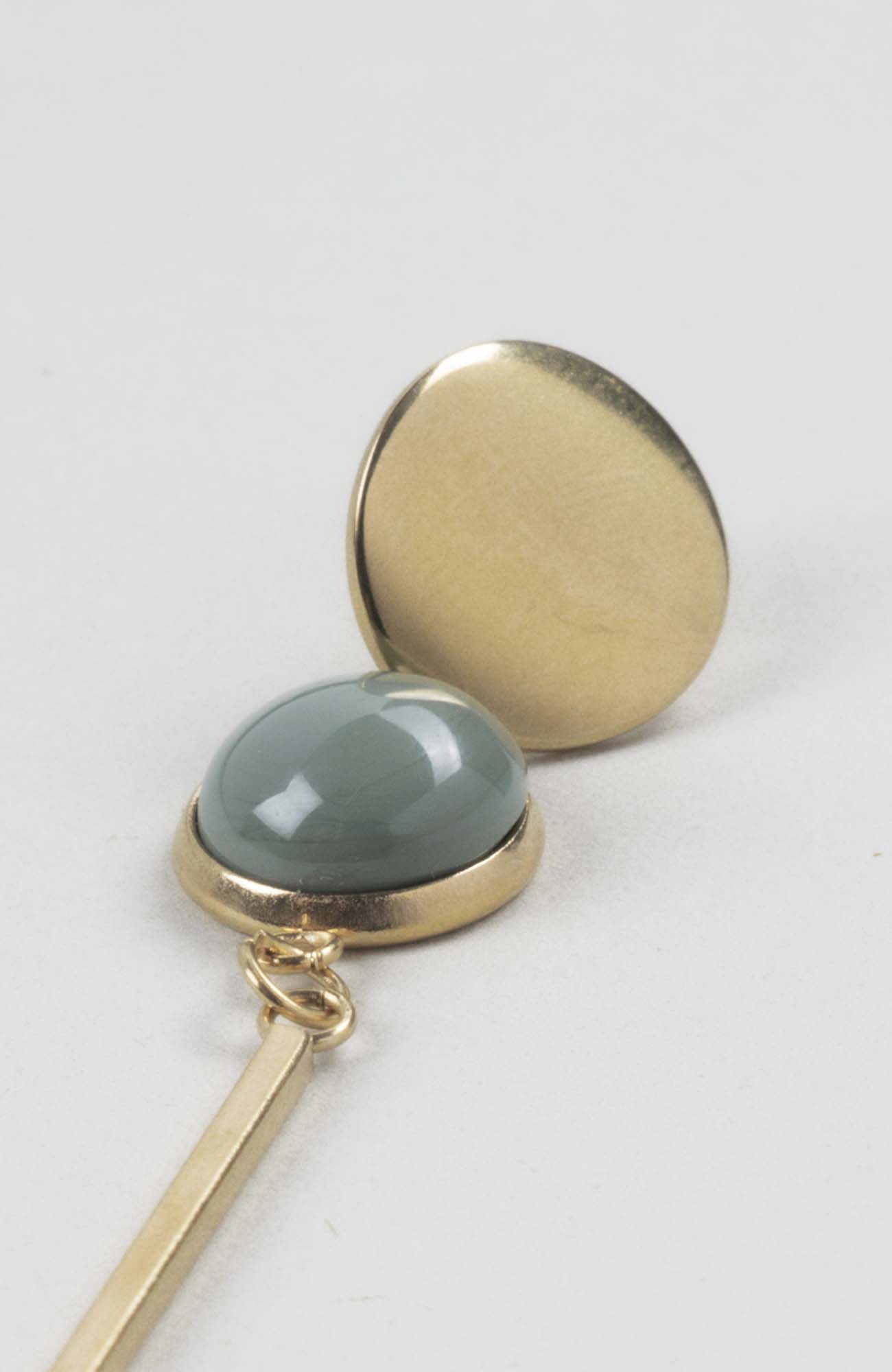 Clous d&rsquo;oreilles pendants cabochon Kaki Uni