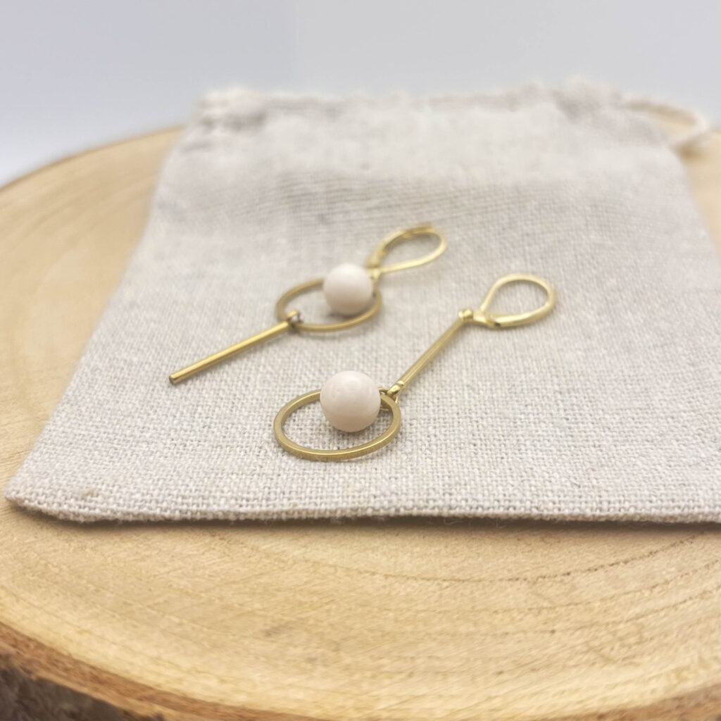 Boucles d'oreilles destructurées "Crème rosé"