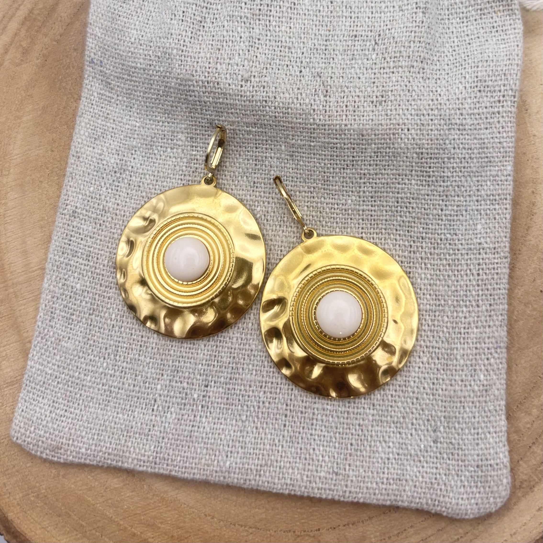 Boucles d&rsquo;oreilles disques « Crème rosé »