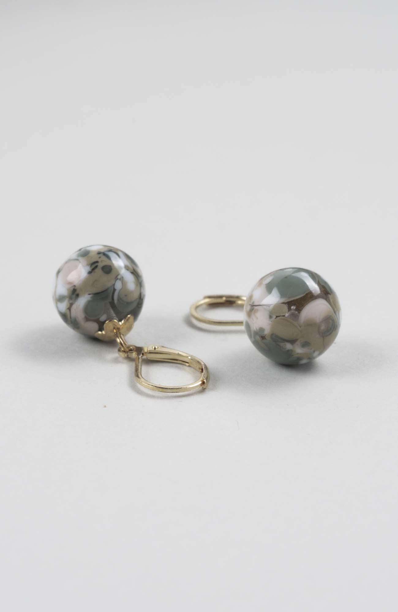 Boucles d’oreilles perles Kaki