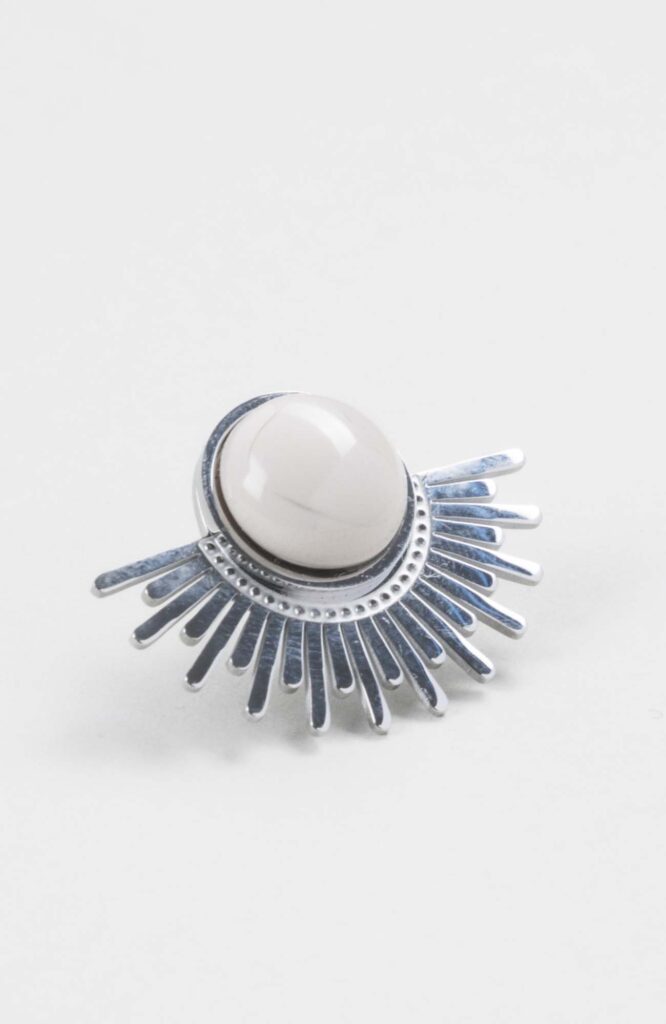 Clous d'oreilles Soleil "Ivoire"