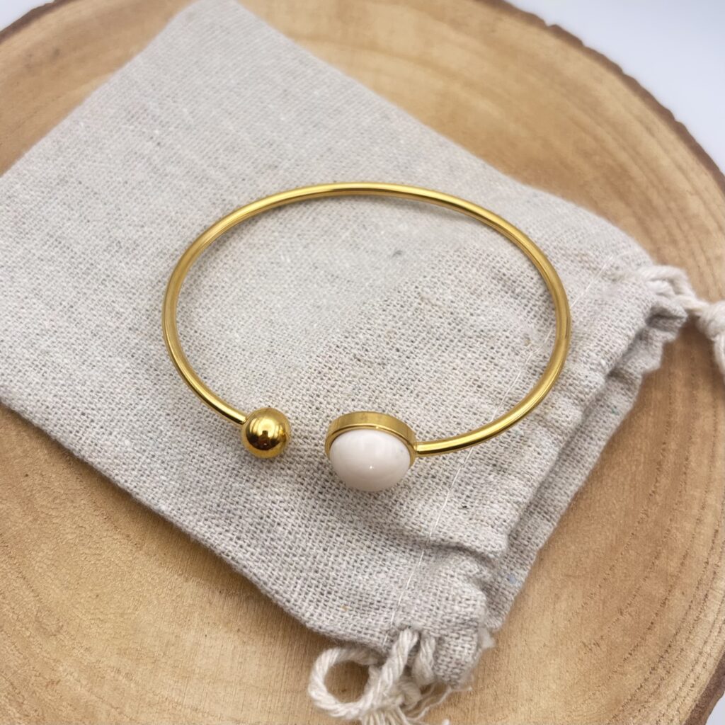 Bracelet jonc cabochon ajustable taille L "Crème rosé"