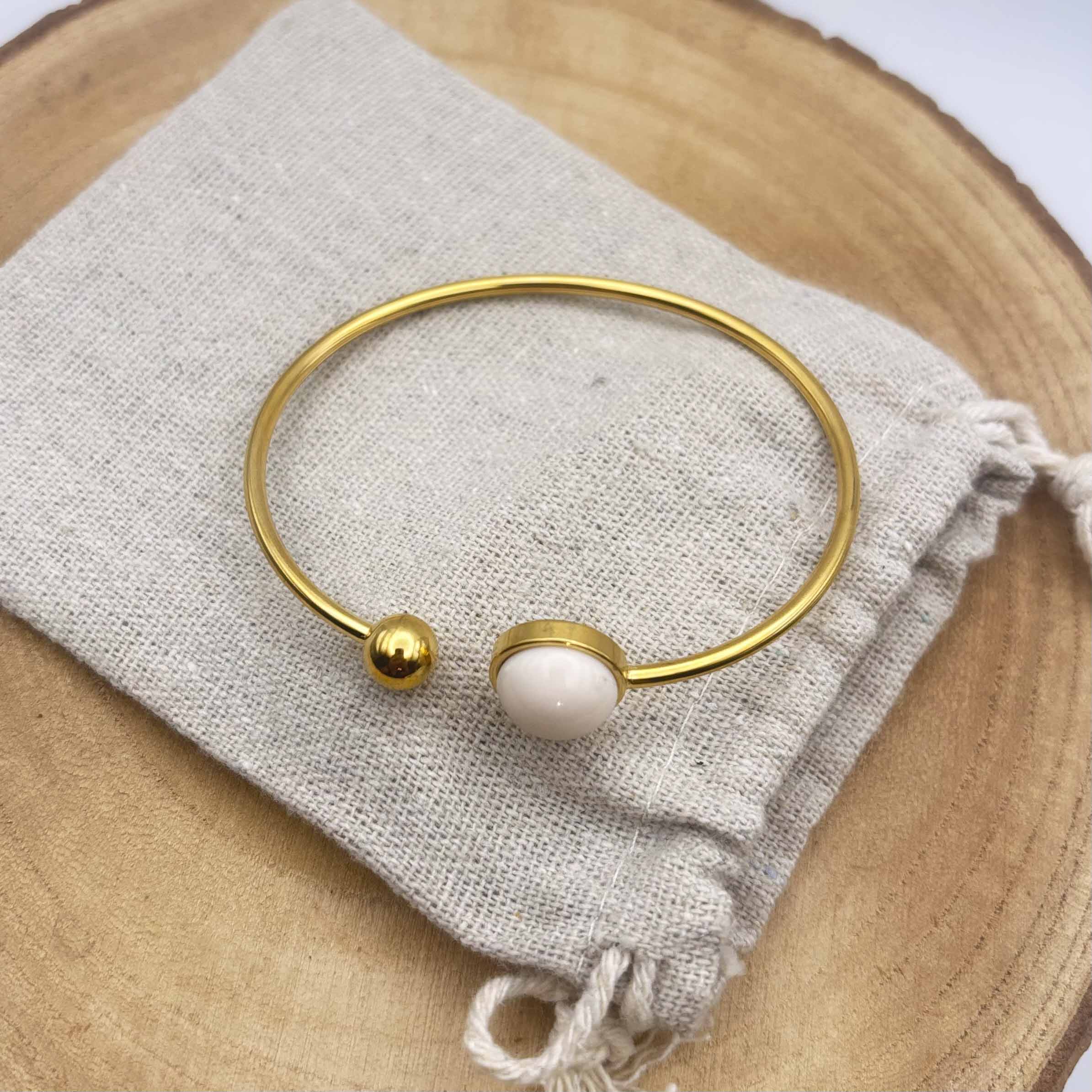 Bracelet jonc cabochon ajustable taille L « Crème rosé »