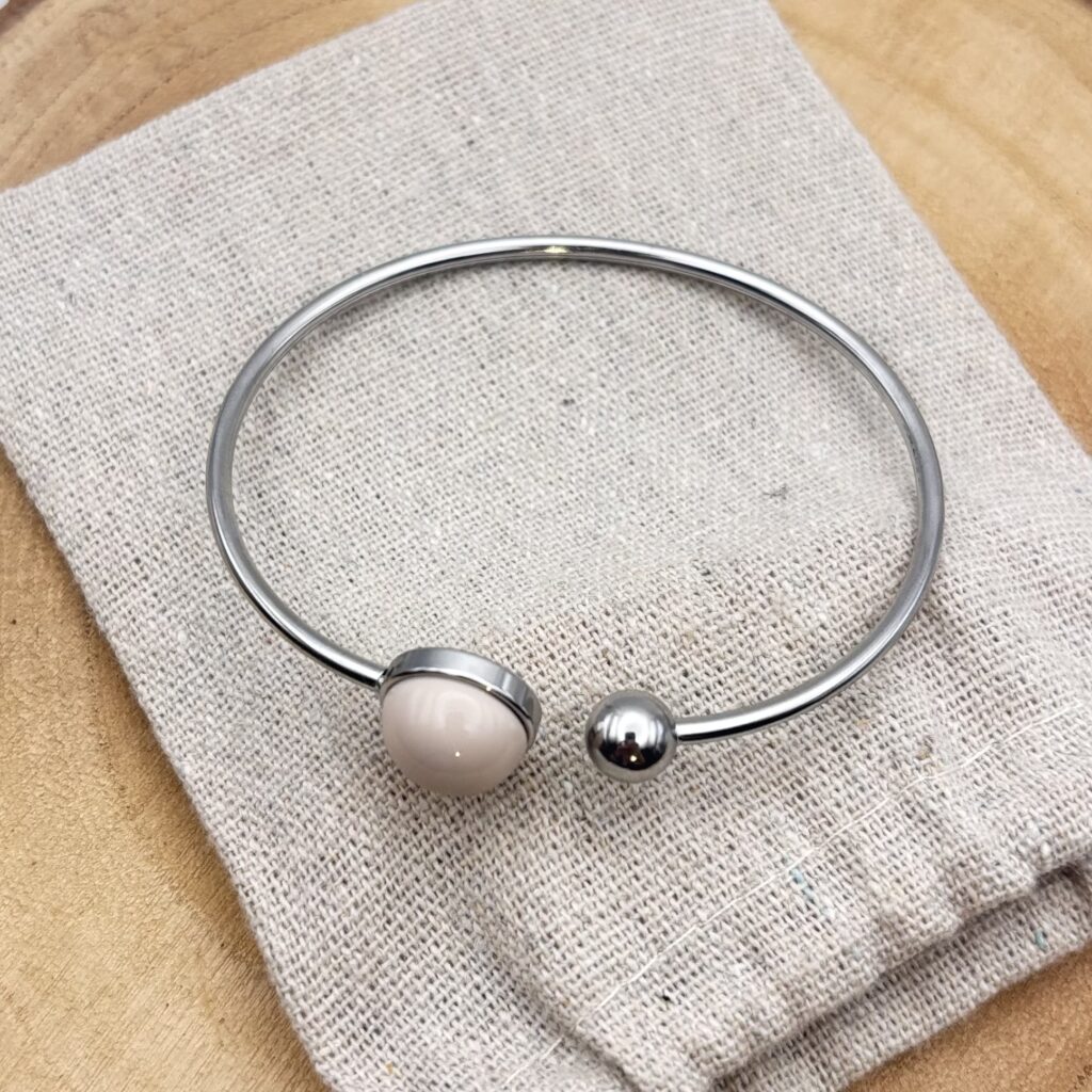 Bracelet jonc cabochon ajustable taille L "Ivoire"