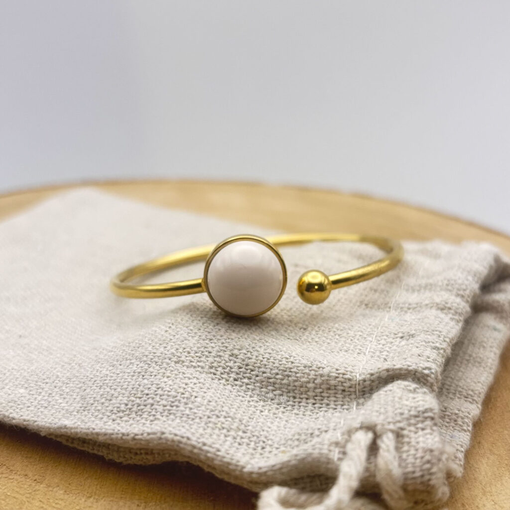 Bracelet jonc cabochon ajustable taille S/M "Crème rosé"