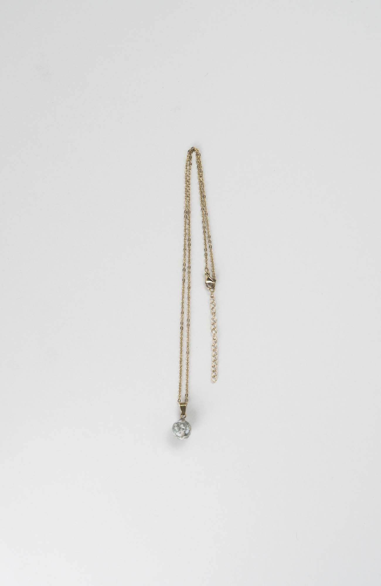Collier petite perle Kaki