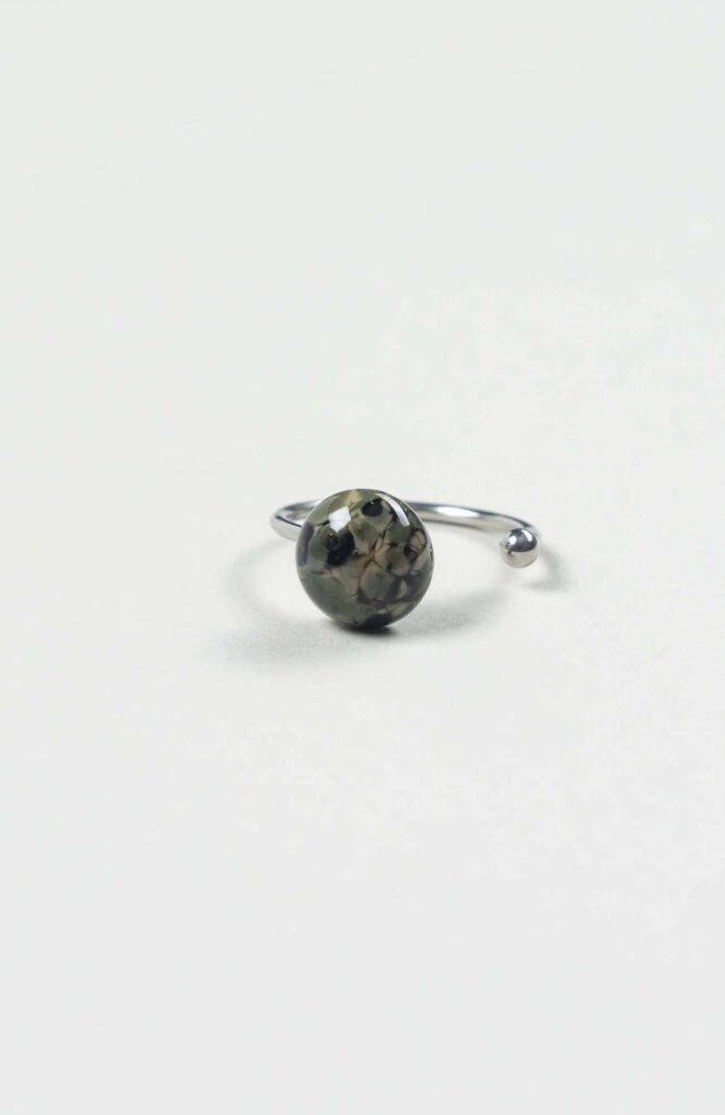 Bague décalée British Argenté