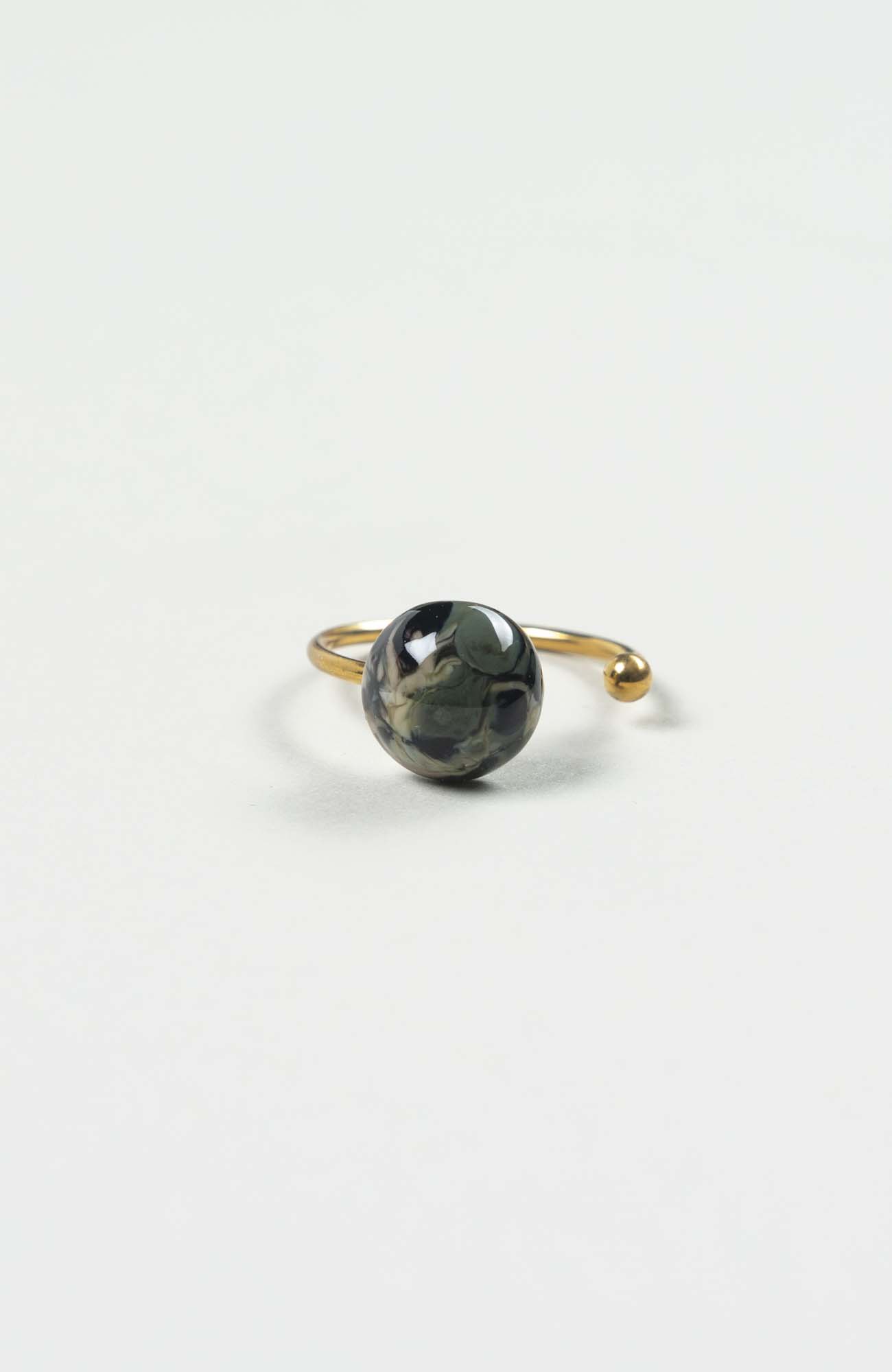 Bague décalée British Doré