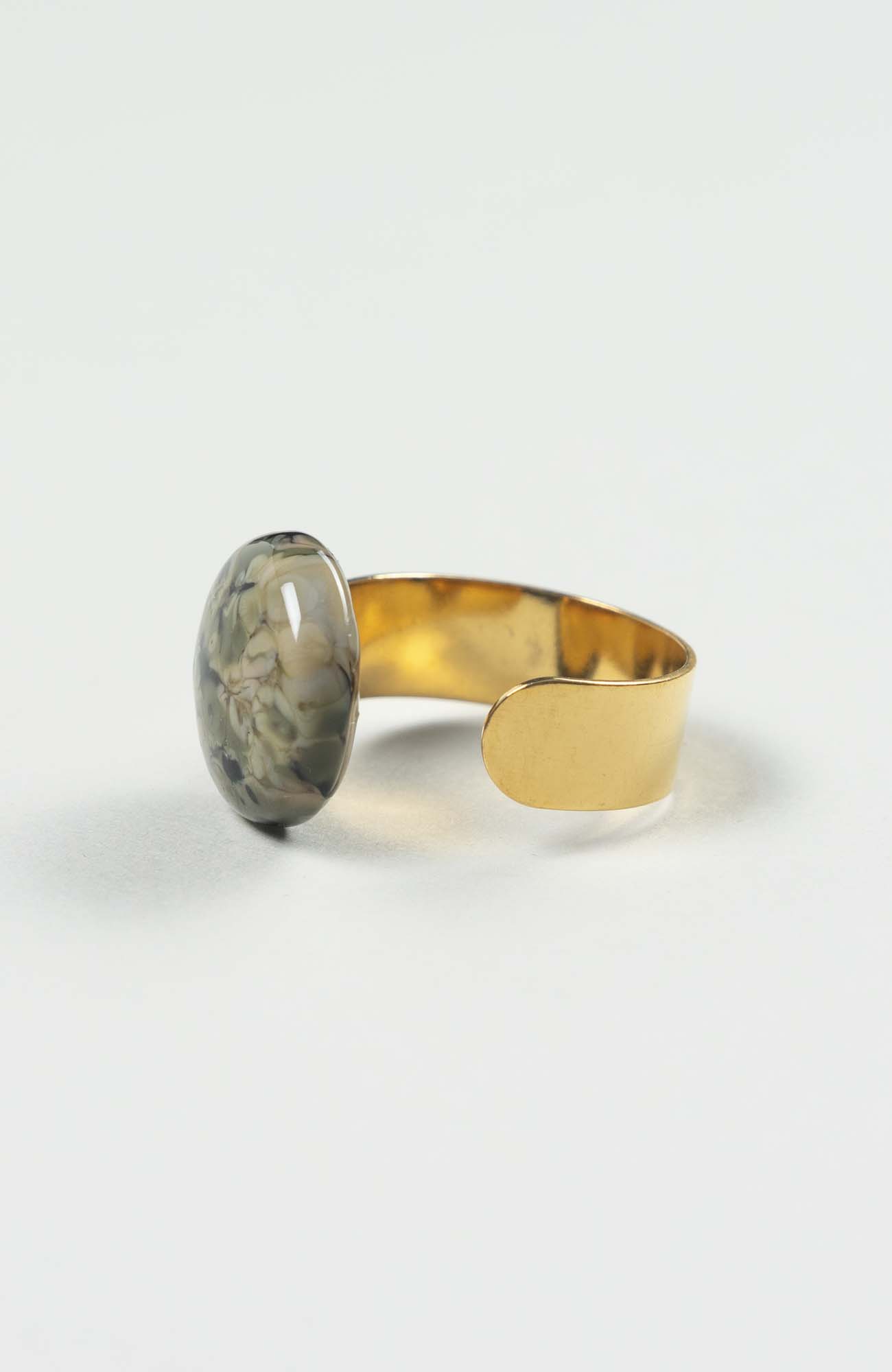 Bague plate British Doré