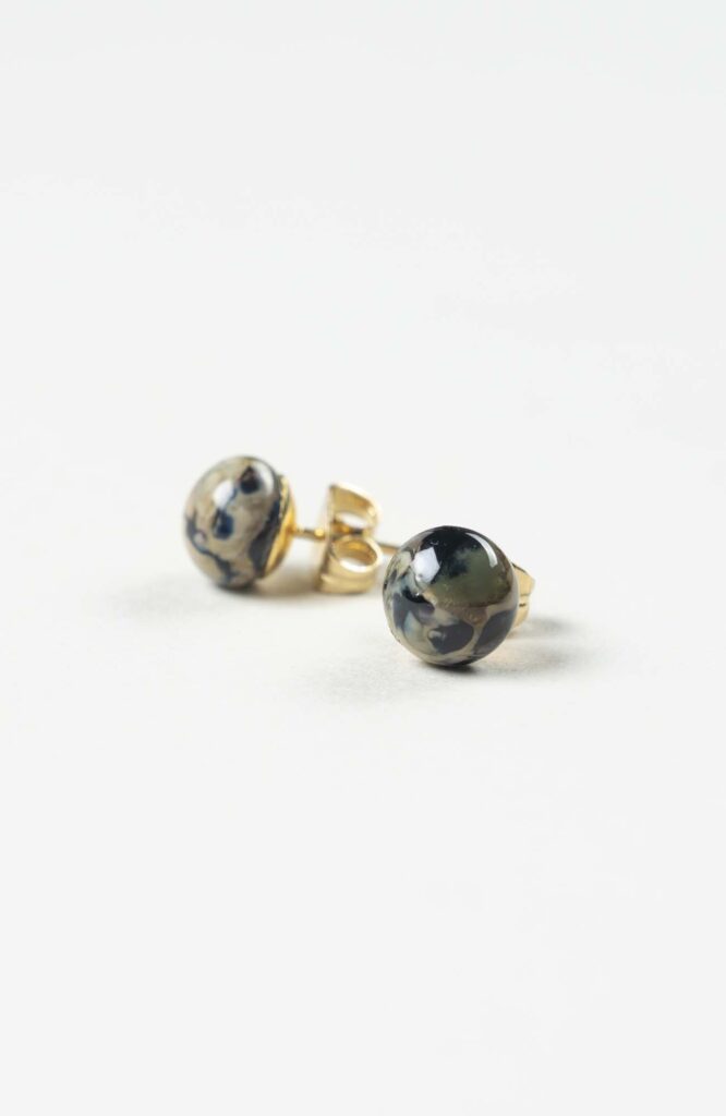 Clous d'oreilles British Doré
