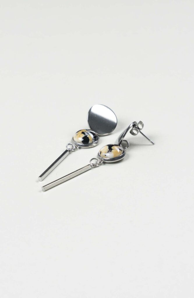 Clous d'oreilles pendants Intense Argenté